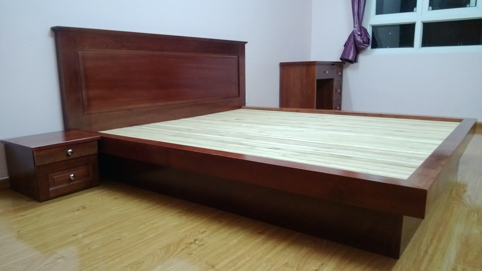 Giường ngủ xoan đào giáng nhật bản